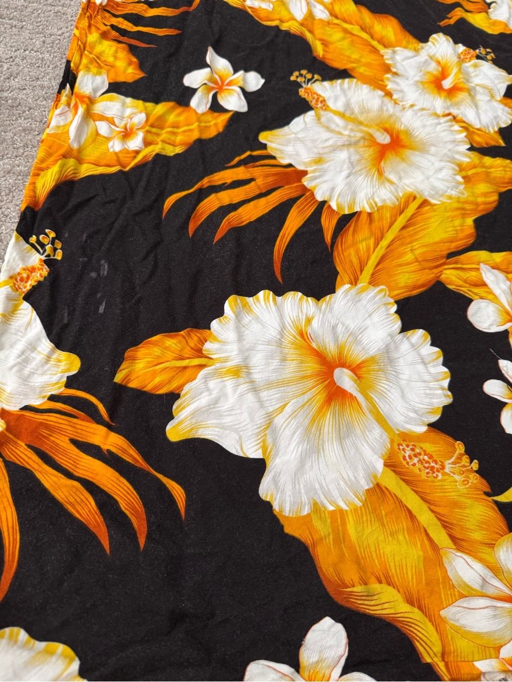 Vintage Hawaii Floral Sarong Beach Cover Up Wrap Black Yellow White Fringe - Picture 4 of 4